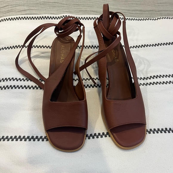 SOLD ALOHAS Block Heel Leather Sandals - Lille Dark Tan - Women’s Size EU39/US8 - Picture 2 of 13